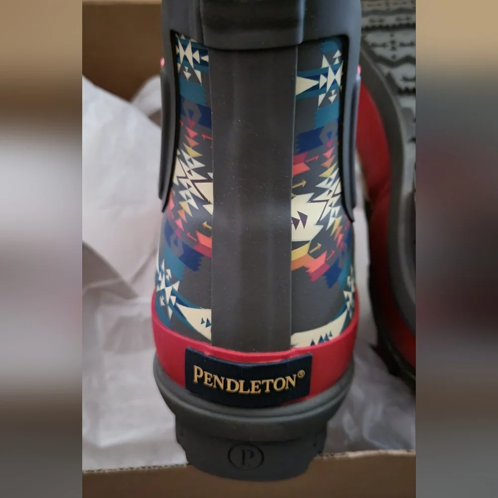 Pendleton Tucson Chelsea Rain Boots Grey Multicolor Azrec Durable Waterproof NEW